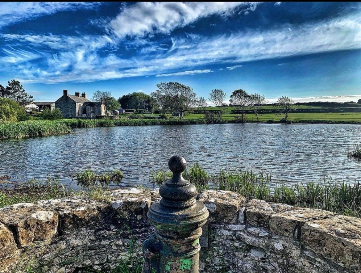 Orchard Lodge -Coastal Retreat, New Build, Village Views, Private Garden And Terrace Saint Brides Major Exterior foto